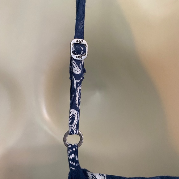 Like New Abercrombie & Fitch Tie Back Top - Picture 5 of 8